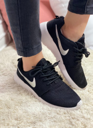 Nike Roshe Run живое фото 1