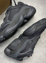 Кроссовки Adidas Yeezy 500 Utility Black живое фото 1