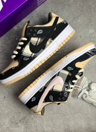 Кроссовки Nike Dunk SB Low Travis Scott Cactus Jack живое фото 1