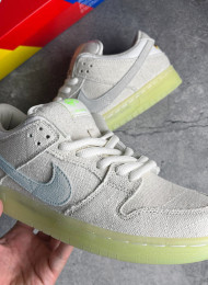 Кроссовки Nike Dunk SB Low Mummy Coconut Milk живое фото 3